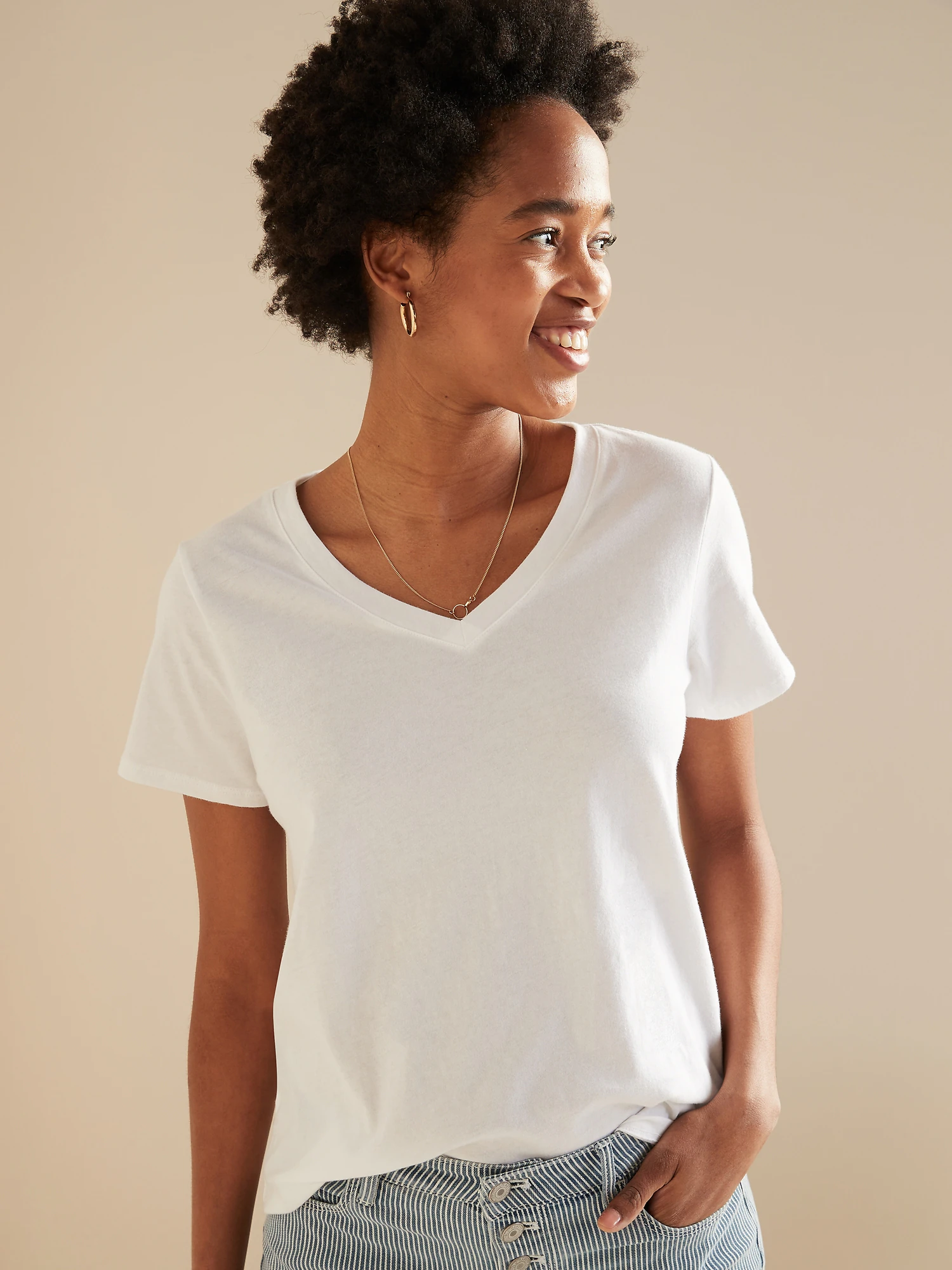 V-neck T-shirt